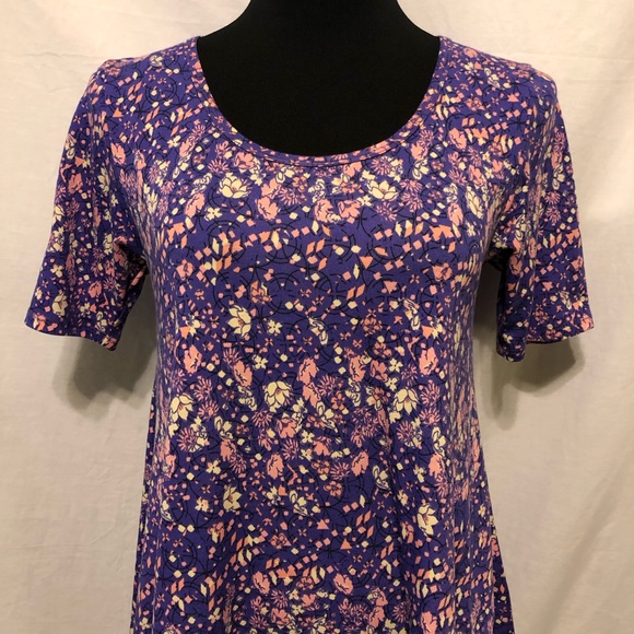 LIKE NEW LuLaRoe Perfect T Floral Tunic Top - Picture 2 of 8